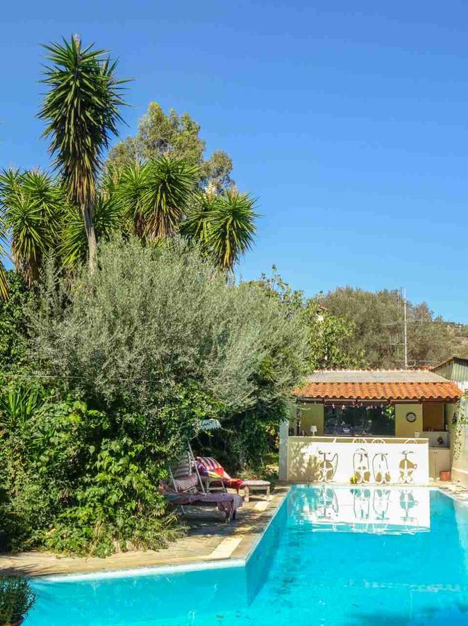 St. Thomas Bed And Breakfast Paiania Luaran gambar